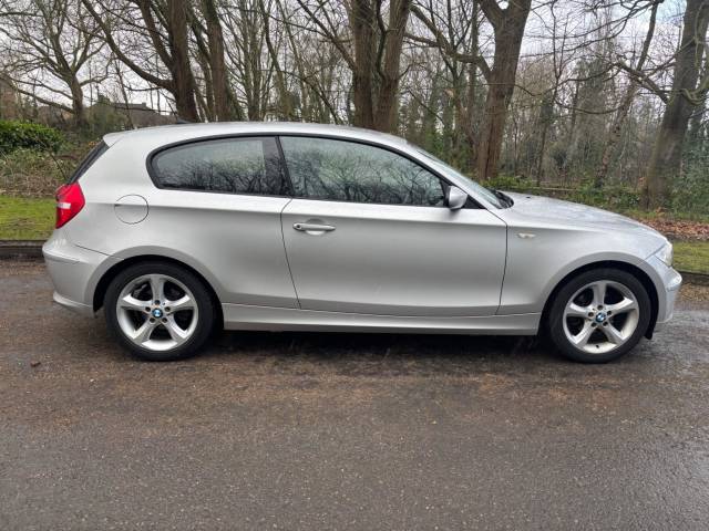 2009 BMW 1 Series 2.0 116d Sport Euro 4 3dr