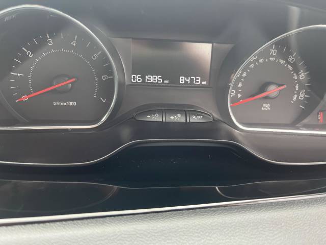 2014 Peugeot 208 1.2 VTi Style Euro 5 5dr