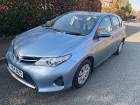 TOYOTA AURIS 2014 (64) at MP Cars North West High Peak