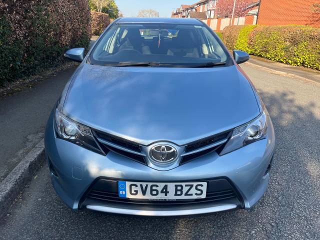 2014 Toyota Auris 1.33 Dual VVT-i Active Euro 5 (s/s) 5dr