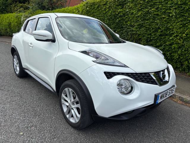 Nissan Juke 1.6 N-Connecta XTRON Euro 6 5dr SUV Petrol White