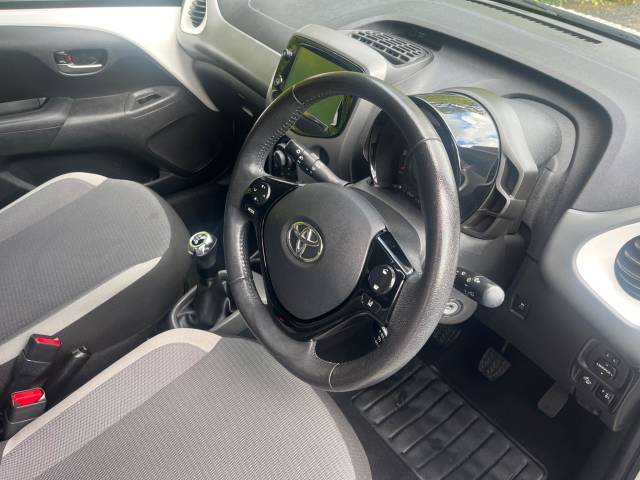 2021 Toyota Aygo 1.0 VVT-i X-Play TSS 5dr