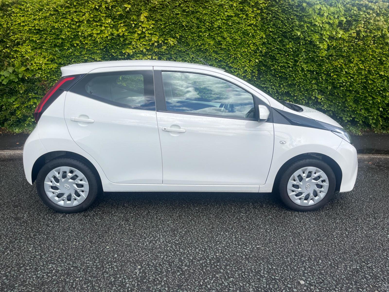 TOYOTA AYGO 1.0 VVT I X PLAY TSS 5DR 2021 21 7,850 8,495 645...