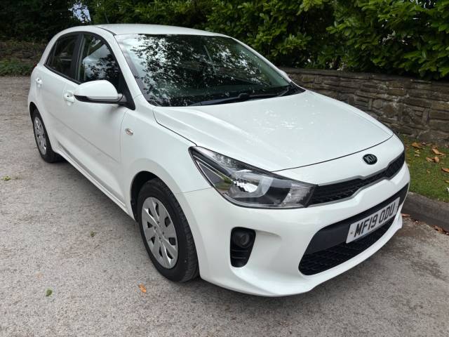 Kia Rio 1.25 1 5dr Hatchback Petrol WHITE