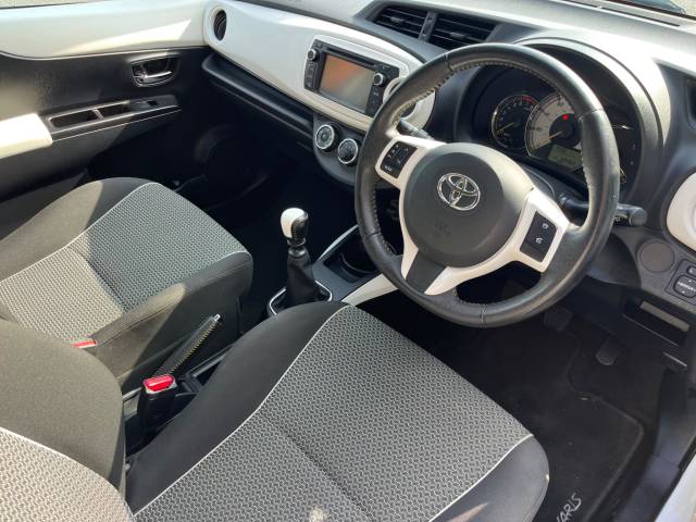 2013 Toyota Yaris 1.33 VVT-i Trend 5dr