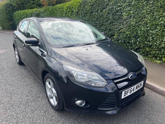 Ford Focus 1.6 TDCi Zetec Navigator ECOnetic 5dr Hatchback Diesel BLACK