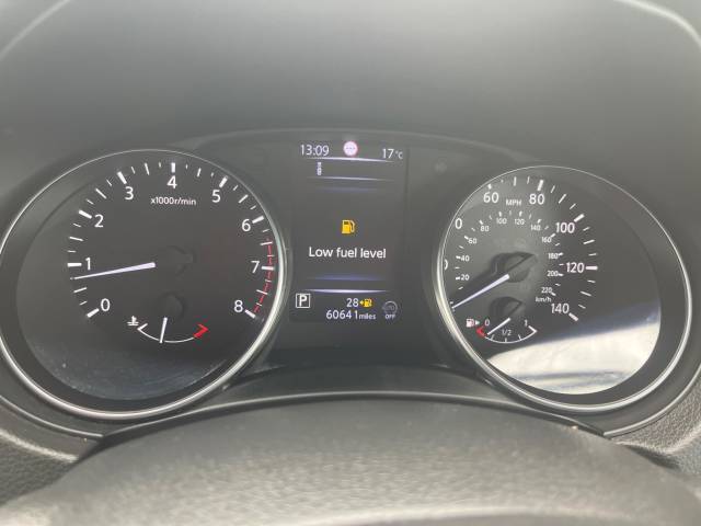 2017 Nissan Qashqai 1.2 DiG-T N-Connecta 5dr Xtronic