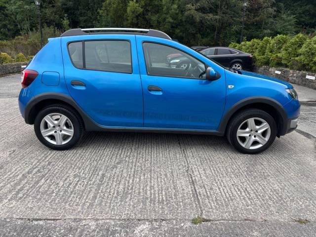 2015 Dacia Sandero Stepway 0.9 TCe Laureate 5dr