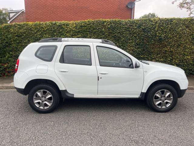 2016 Dacia Duster 1.2 TCe 125 Laureate 5dr