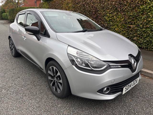 Renault Clio 1.2 16V Dynamique MediaNav 5dr Hatchback Petrol SILVER